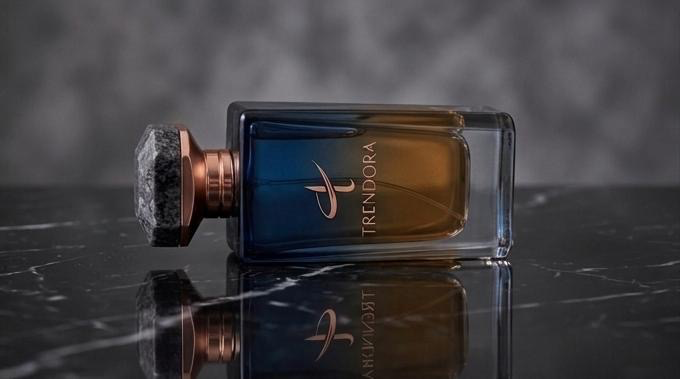 Trendora Black Gold Image 2